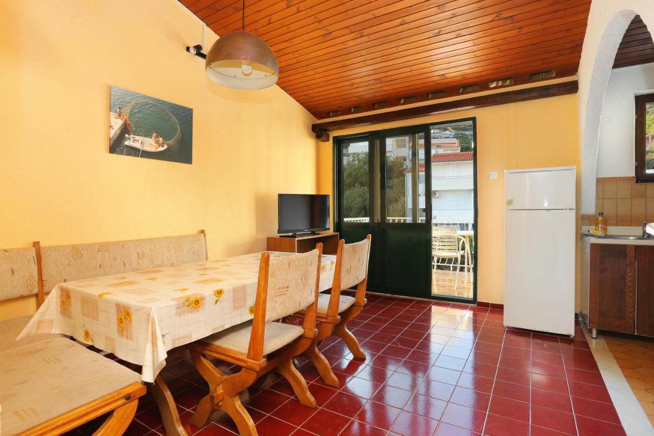 Apartments By The Sea Igrane, Makarska - 6653 エクステリア 写真