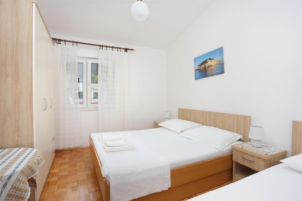 Apartments By The Sea Igrane, Makarska - 6653 エクステリア 写真